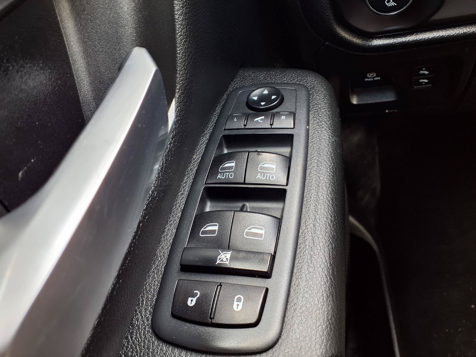 Used 2020 RAM 1500 Lone Star AWD/4WD image 10