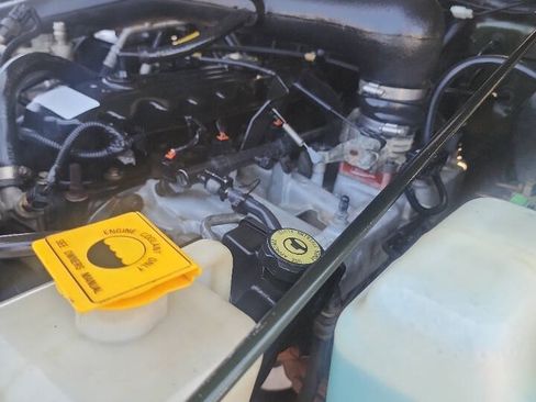 Used 1998 Jeep Wrangler Sahara AWD/4WD image 19