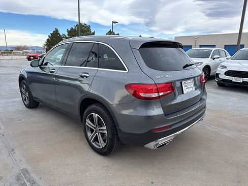 Used 2019 Mercedes-Benz GLC 300 4MATIC image 5