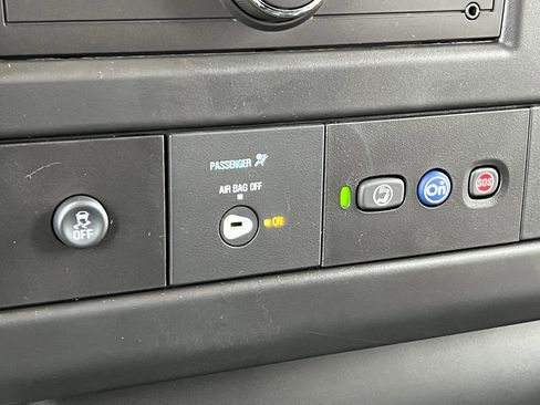 New 2025 GMC Savana 3500 Extended w/ Driver Convenience Package RWD image 25