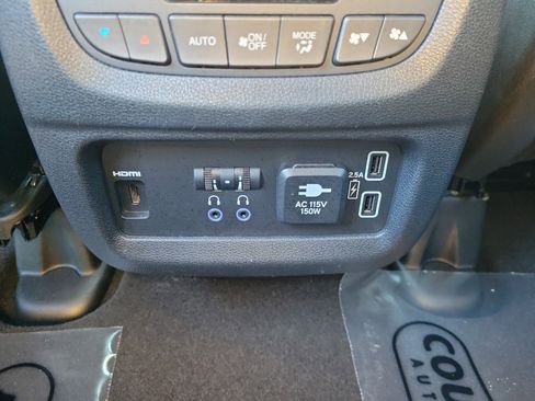 Used 2022 Hyundai Kona SE image 15