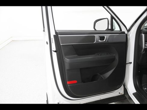 Certified 2026 Hyundai Santa Fe SE AWD/4WD image 4