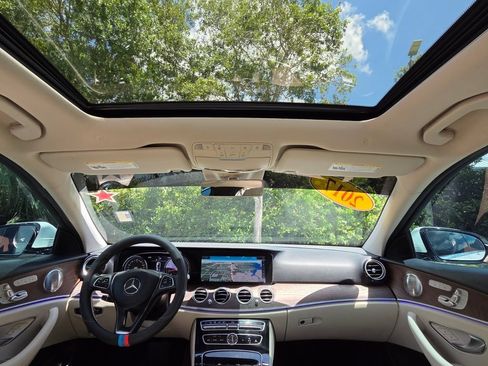 Used 2017 Mercedes-Benz E 300 image 4