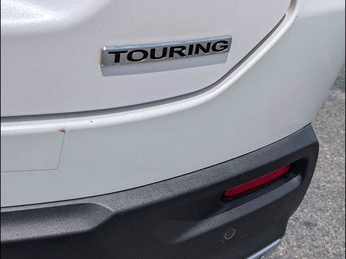 Used 2025 Honda Pilot Touring image 18
