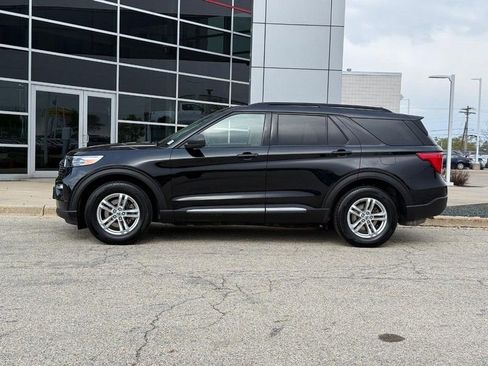 Used 2020 Ford Explorer XLT w/ Equipment Group 202A AWD/4WD image 6