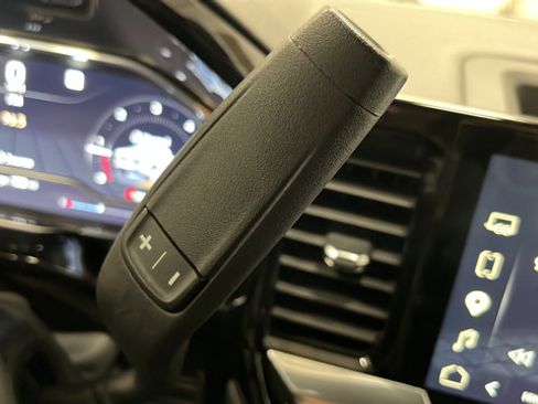 Used 2022 GMC Sierra 1500 Elevation AWD/4WD image 17