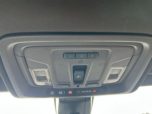 Used 2022 Chevrolet Silverado 2500 LTZ w/ LTZ Convenience Package image 36