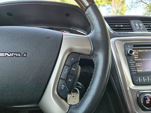 Used 2015 GMC Acadia Denali AWD/4WD image 19