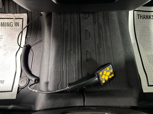 Used 2020 GMC Sierra 2500 SLE w/ SLE Convenience Package image 30