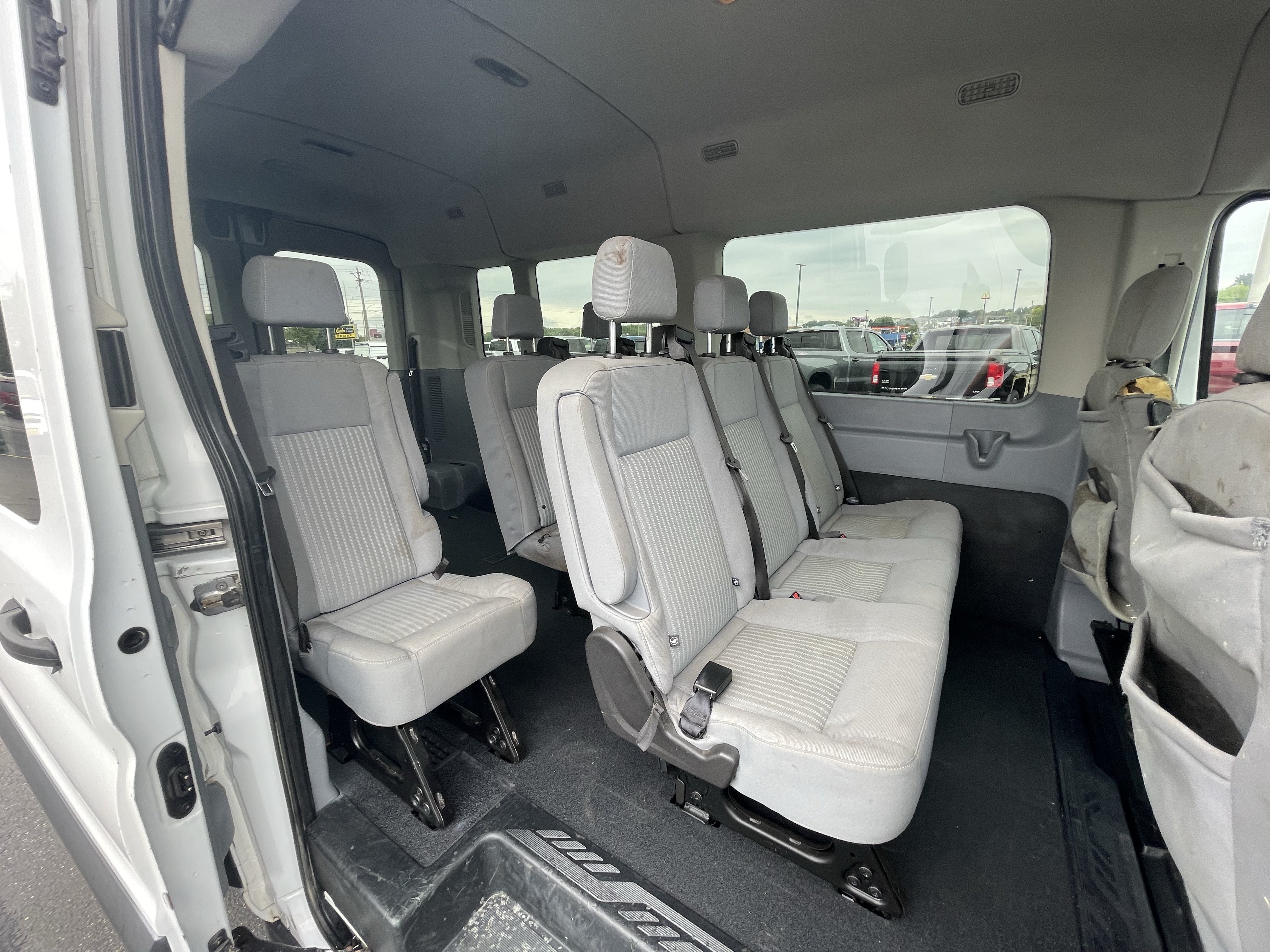 Used 2017 Ford Transit 350 XLT RWD image 11