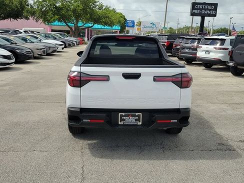 Used 2025 Hyundai Santa Cruz SE FWD image 5