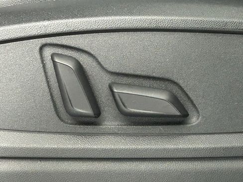 Used 2021 Audi Q5 2.0T Premium w/ Convenience Package image 11