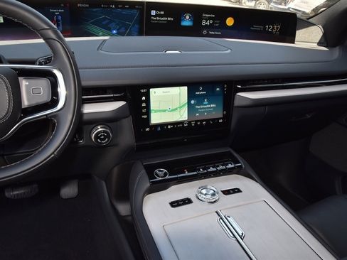 New 2025 Lincoln Navigator L Reserve w/ Jet Appearance Package image 28