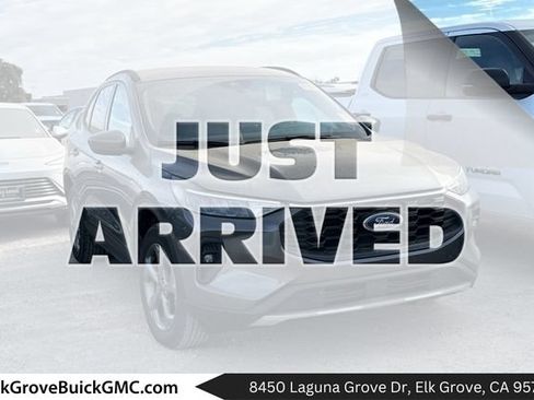 Used 2025 Ford Escape ST-Line Select AWD/4WD image 1