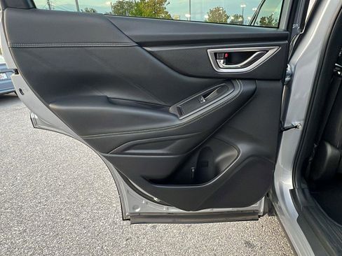 Used 2021 Subaru Forester Touring image 18