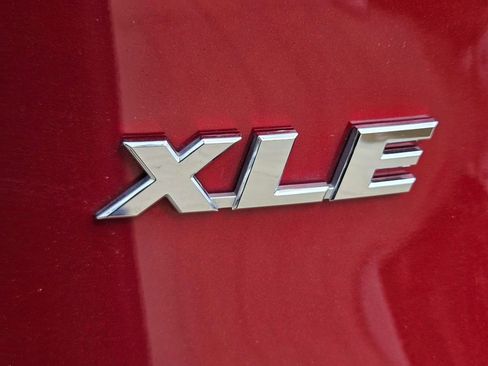 Certified 2025 Toyota RAV4 XLE FWD image 10
