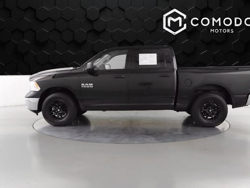 Used 2017 RAM 1500 ST w/ SXT Appearance Group image 6