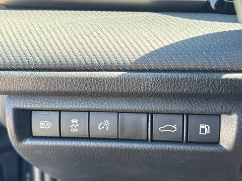 Used 2025 Toyota Camry SE FWD image 22