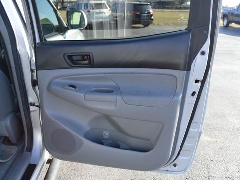 Used 2008 Toyota Tacoma PreRunner image 23