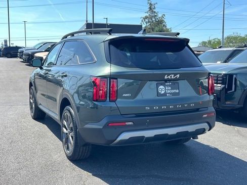 Certified 2022 Kia Sorento SX Prestige w/ Rust Color Package AWD/4WD image 9