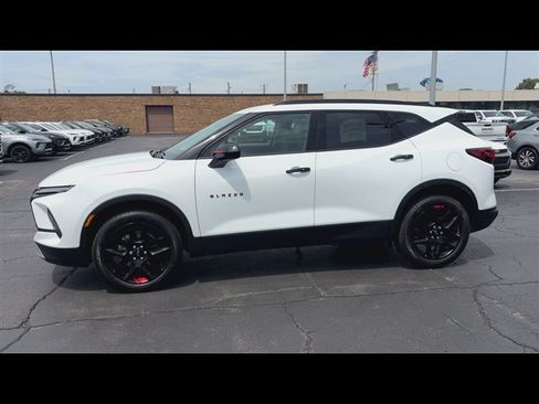 Certified 2025 Chevrolet Blazer LT w/ Redline Edition AWD/4WD image 5