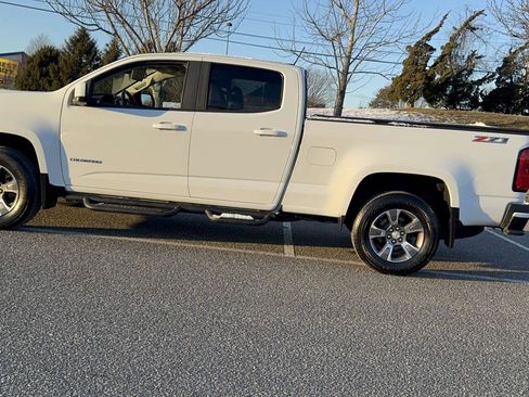 Used 2017 Chevrolet Colorado Z71 image 3