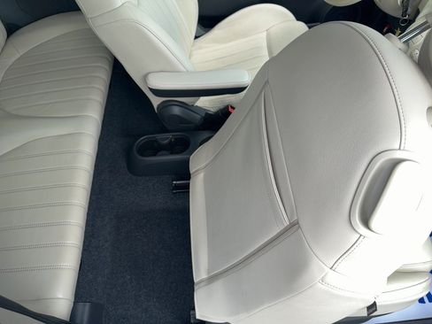 Used 2018 FIAT 500 Lounge FWD image 20
