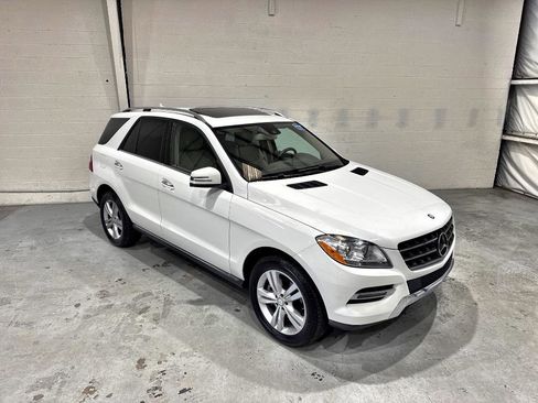 Used 2015 Mercedes-Benz ML 350 4MATIC image 8
