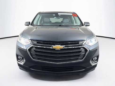Used 2019 Chevrolet Traverse LT w/ LT Premium Package AWD/4WD image 6