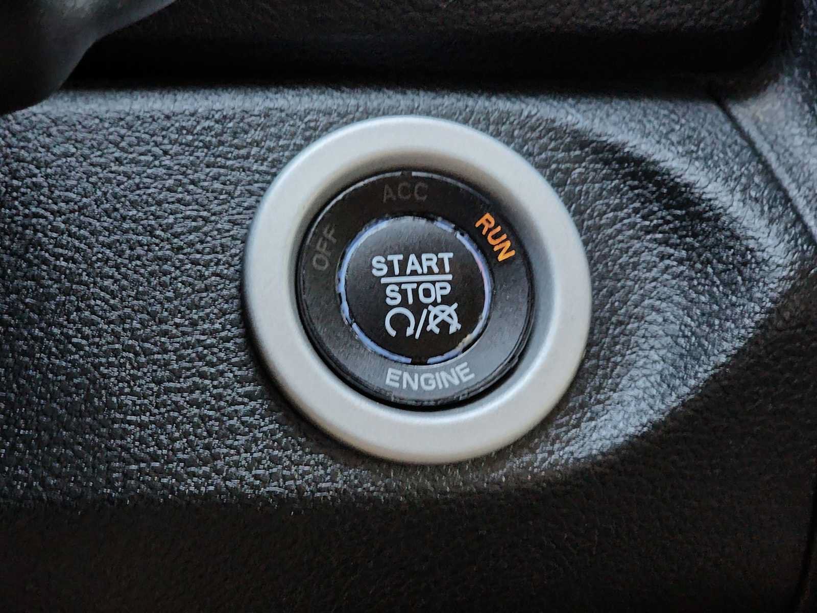 Used 2015 RAM 2500 Longhorn w/ Convenience Group AWD/4WD image 10