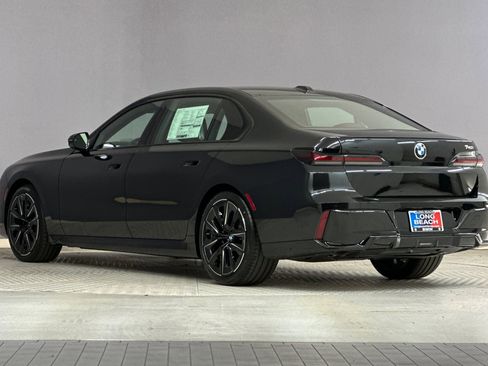 New 2026 BMW 740i w/ Premium Package image 3