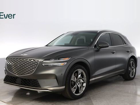Used 2023 Genesis Electrified GV70 AWD/4WD image 2