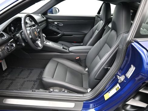 Certified 2025 Porsche 718 Cayman S RWD image 24