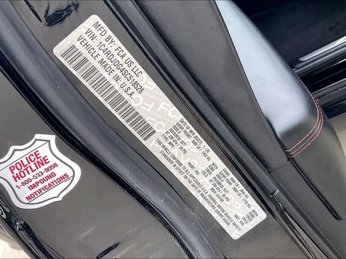 Used 2025 Dodge Durango GT image 34