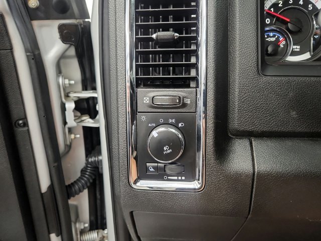 Used 2018 RAM 2500 Laramie w/ Snow Chief Group AWD/4WD image 57