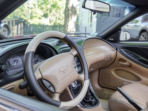 Used 1995 Ford Mustang GT RWD image 29
