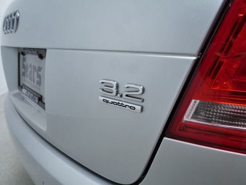 Used 2009 Audi A4 3.2 AWD/4WD image 6