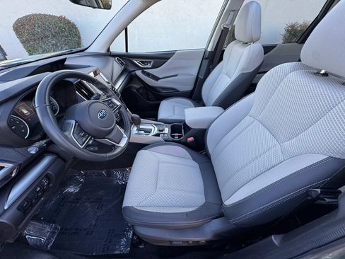 Used 2019 Subaru Forester Premium AWD/4WD image 11
