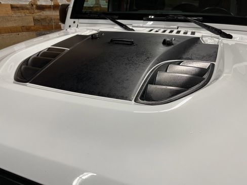 Used 2018 Jeep Wrangler Unlimited Rubicon image 12