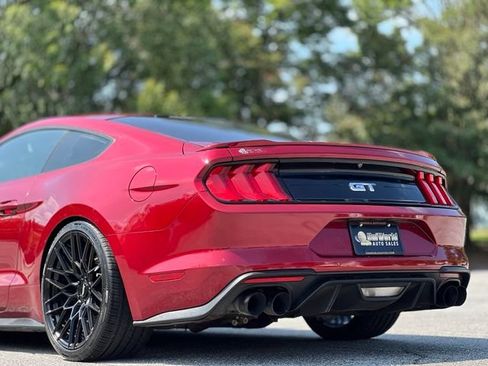 Used 2018 Ford Mustang GT RWD image 8