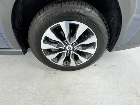 Used 2025 Subaru Outback Limited AWD/4WD image 10