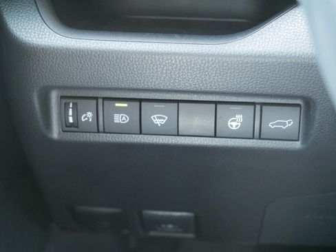 Used 2021 Toyota RAV4 XLE Premium AWD/4WD image 26