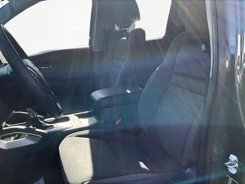 Used 2023 Nissan Frontier SV w/ Graphics Package image 15