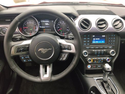 Used 2017 Ford Mustang Coupe RWD image 22