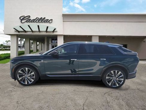 New 2026 Cadillac Lyriq Signature Luxury w/ Nappa Leather Package RWD image 2