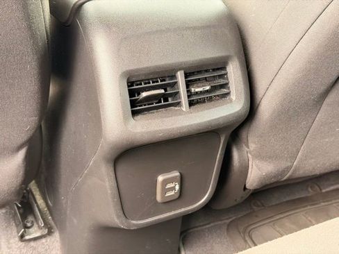 Used 2020 Chevrolet Equinox LS FWD image 13