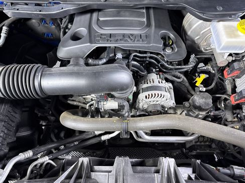 Used 2021 RAM 1500 Big Horn AWD/4WD image 2