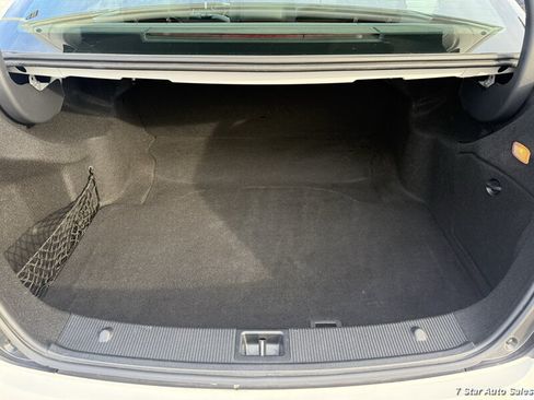 Used 2013 Mercedes-Benz C 250 Sedan image 20