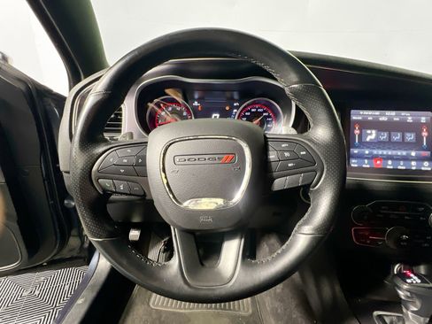 Used 2018 Dodge Charger R/T Scat Pack w/ Beats Audio Group image 17