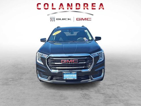 Used 2023 GMC Terrain SLE w/ Driver Convenience Package AWD/4WD image 2
